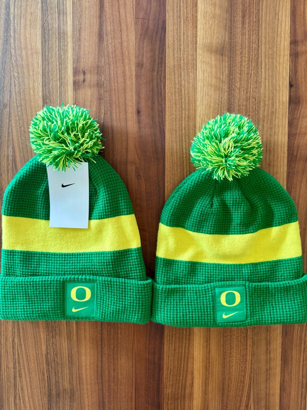 Official ‘On Field’ Nike Oregon Ducks Football Cuffed Beanie NEW 2 available - Picture 1 of 5